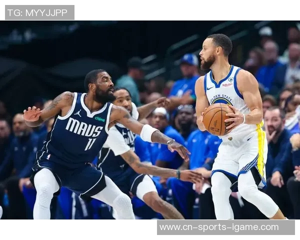 保罗与库里巅峰对决谁能引领NBA新时代的风潮与荣耀